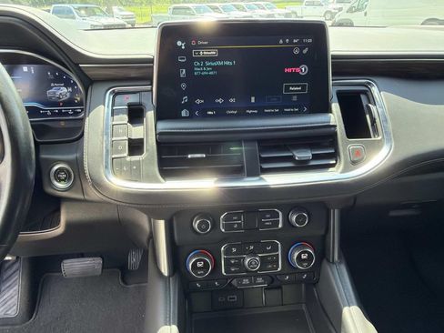 Used 2022 Chevrolet Tahoe Z71 w/ Luxury Package AWD/4WD image 31