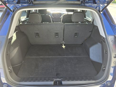 Used 2023 GMC Terrain SLE image 15