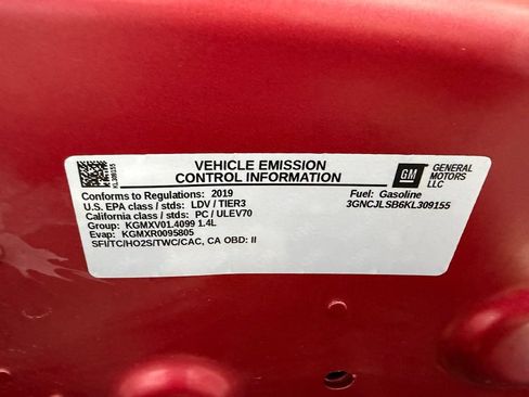 Used 2019 Chevrolet Trax LT w/ LT Convenience Package FWD image 34