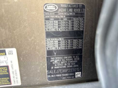Used 2023 Land Rover Defender 110 S AWD/4WD image 42