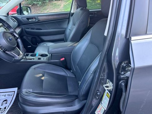 Used 2019 Subaru Outback 2.5i Limited AWD/4WD image 15