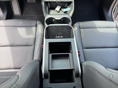 Used 2027 GMC Terrain Elevation w/ Elevation Premium Package FWD image 29