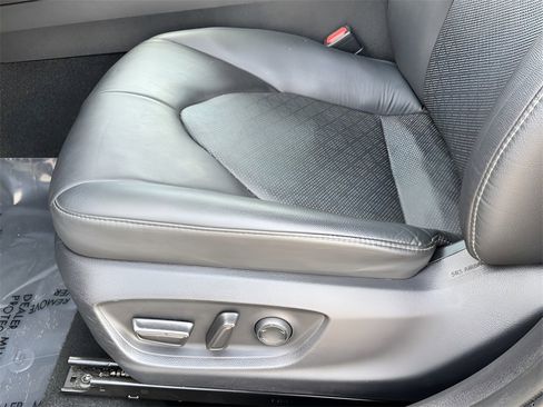 Used 2023 Toyota Camry XSE image 26