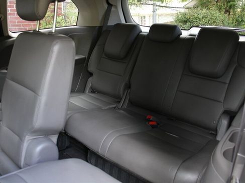 Used 2012 Honda Odyssey EX-L image 18