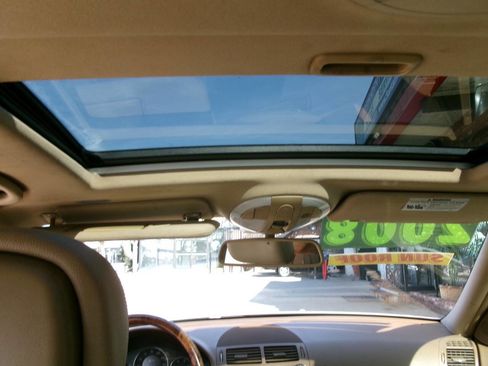 Used 2008 Mercedes-Benz E 320 BlueTEC Sedan image 23