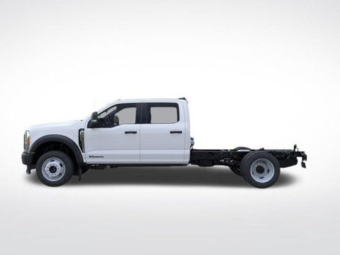 New 2026 Ford F550 4x4 Crew Cab image 5