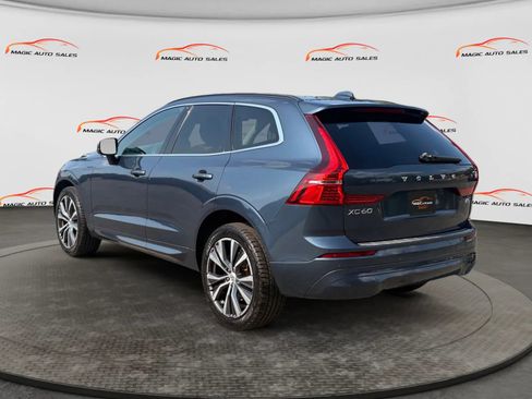 Used 2022 Volvo XC60 B5 Momentum w/ Climate Package AWD/4WD image 8