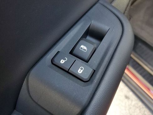 Certified 2023 Jeep Grand Cherokee L Laredo image 18