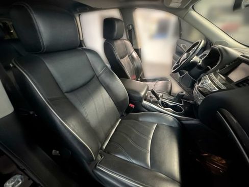 Used 2017 INFINITI QX60 Luxe w/ Premium Plus Package AWD/4WD image 26