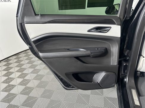 Used 2014 Cadillac SRX Performance w/ Driver Awareness Package image 22