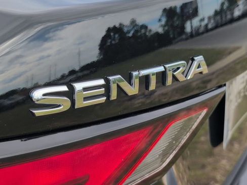 Used 2024 Nissan Sentra SV FWD image 11