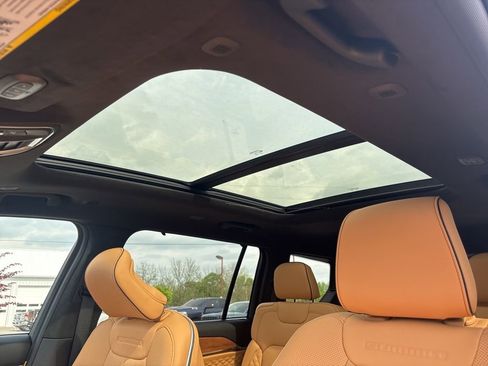 New 2026 Jeep Grand Cherokee L Summit image 9