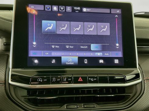 Used 2025 Jeep Compass Trailhawk AWD/4WD image 23