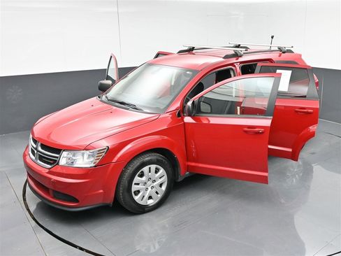 Used 2020 Dodge Journey SE image 38
