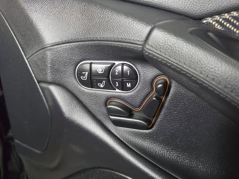 Used 2009 Mercedes-Benz SL 63 AMG image 26