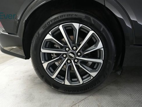Used 2024 Cadillac Lyriq Sport AWD/4WD image 22