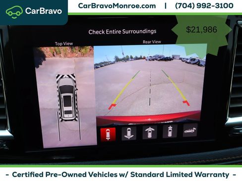 Used 2021 Chrysler Pacifica Pinnacle FWD image 34