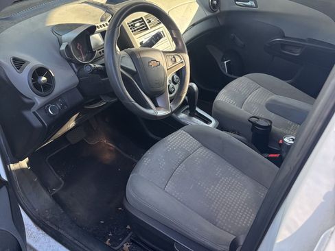 Used 2014 Chevrolet Sonic LS image 1