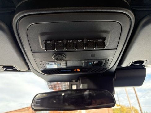 New 2025 Ford Bronco Badlands image 52