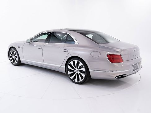 New 2026 Bentley Flying Spur Azure image 3