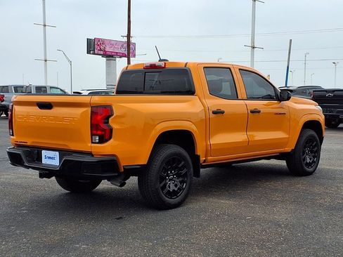Used 2026 Chevrolet Colorado W/T w/ WT Custom Package RWD image 8