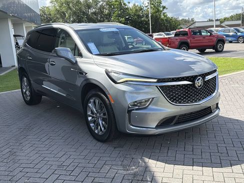 Used 2023 Buick Enclave Avenir w/ Avenir Technology Package FWD image 7