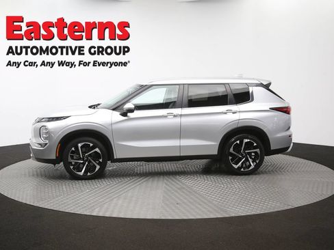Used 2024 Mitsubishi Outlander SE FWD image 59