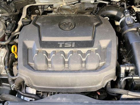 Used 2022 Volkswagen Tiguan SE R-Line image 30