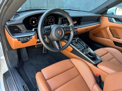 Certified 2025 Porsche 911 Carrera RWD image 20