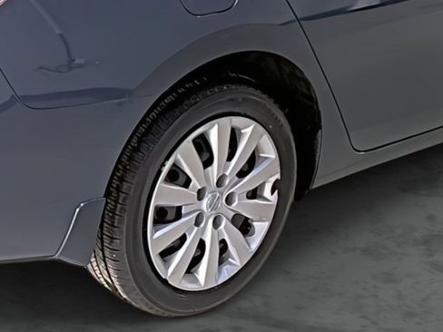 Used 2015 Nissan Sentra SV image 12