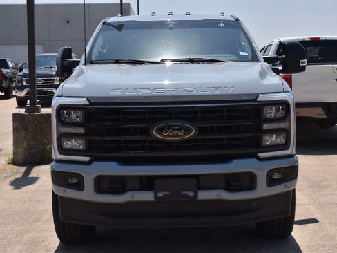 Used 2024 Ford F250 Lariat w/ Lariat Ultimate Package AWD/4WD image 3