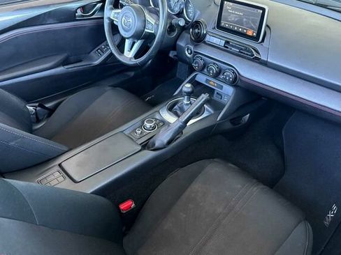 Used 2016 MAZDA MX-5 Miata Club RWD image 15