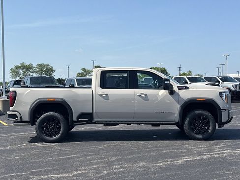 New 2026 GMC Sierra 2500 AT4 w/ AT4 Premium Plus Package AWD/4WD image 7