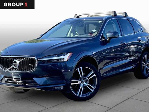 Used 2021 Volvo XC60 T5 Momentum w/ Premium Package AWD/4WD image 1