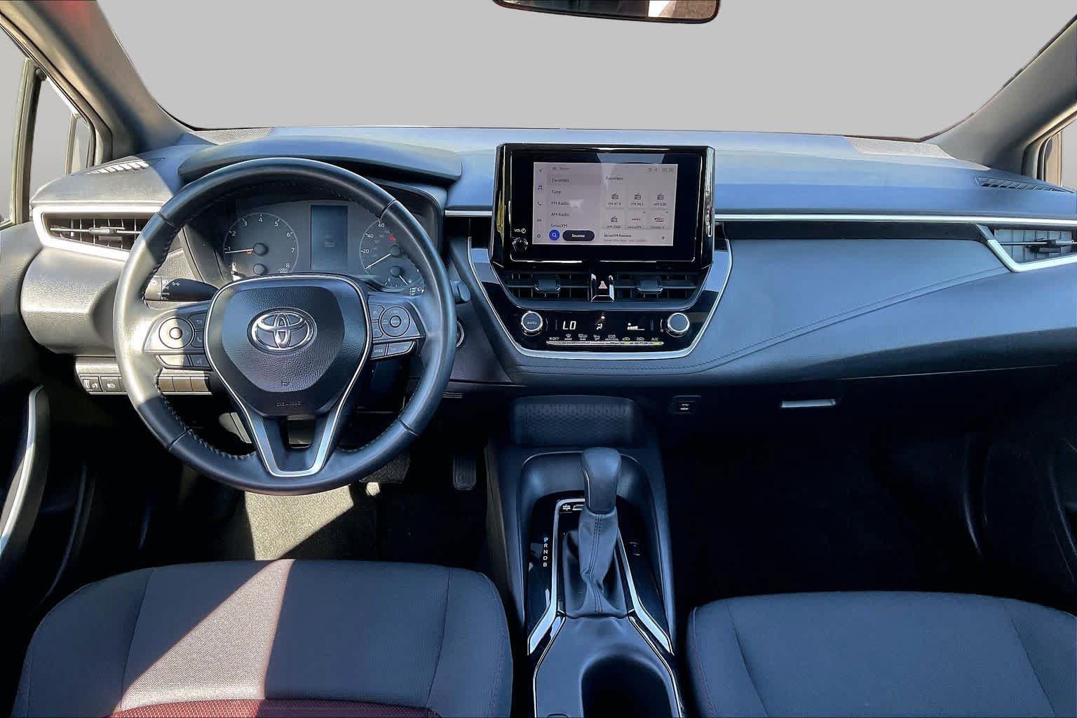 Used 2025 Toyota Corolla SE FWD image 15