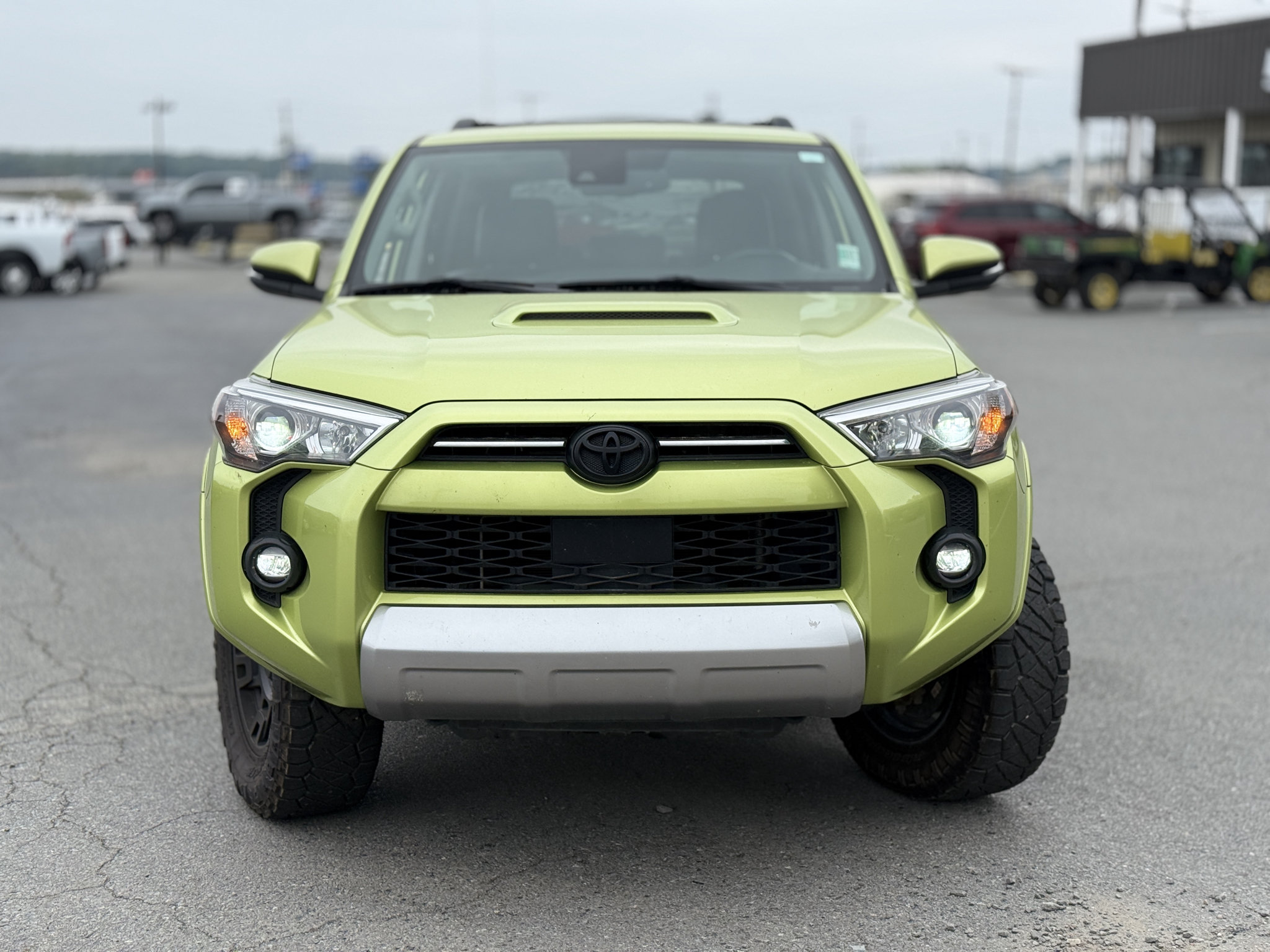 Used 2023 Toyota 4Runner TRD Off-Road Premium AWD/4WD image 2