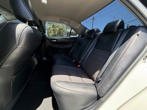 Used 2017 Toyota Camry SE FWD image 15