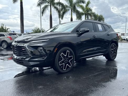 Used 2023 Chevrolet Blazer RS w/ Driver Confidence II Package FWD image 8