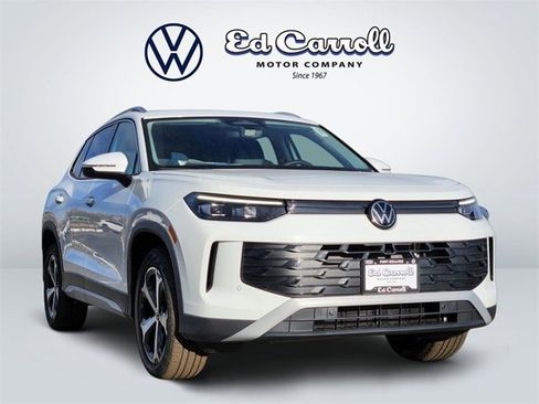 New 2026 Volkswagen Tiguan SE image 3