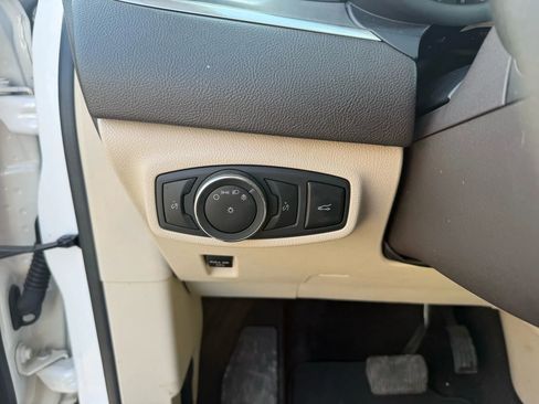 Used 2019 Lincoln MKC Premiere image 20