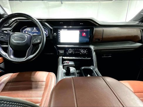 Used 2023 GMC Sierra 1500 Denali Ultimate image 17