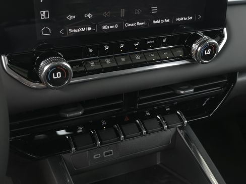 New 2026 GMC Canyon Elevation w/ Convenience Package RWD image 10