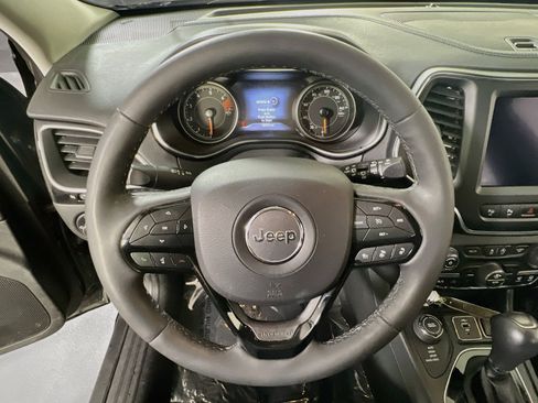 Used 2023 Jeep Cherokee Altitude Lux AWD/4WD image 11