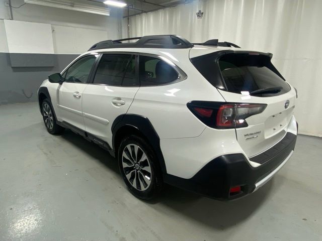 Used 2024 Subaru Outback Limited AWD/4WD image 2