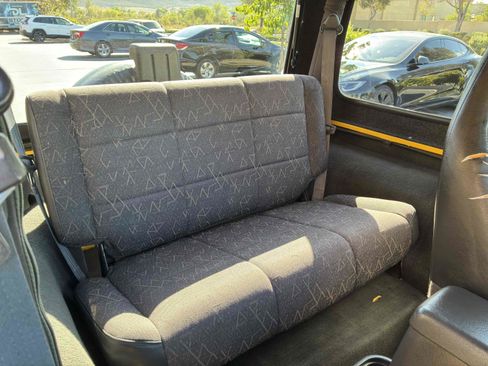 Used 2002 Jeep Wrangler Sport AWD/4WD image 37