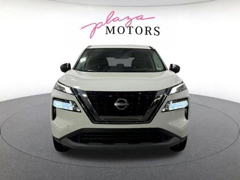 Used 2022 Nissan Rogue S FWD image 2