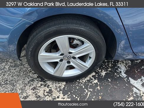 Used 2015 Volkswagen Golf TDI S FWD image 16