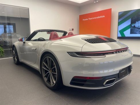 Certified 2023 Porsche 911 Carrera image 3