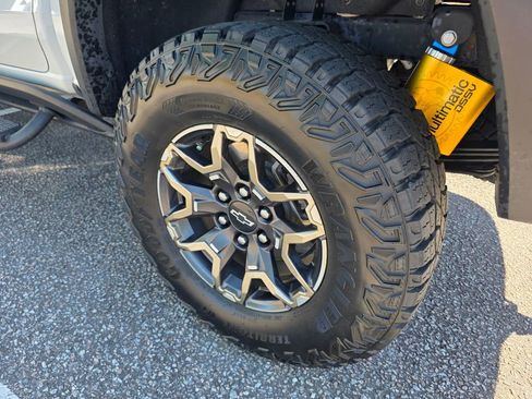 Used 2024 Chevrolet Colorado ZR2 image 33