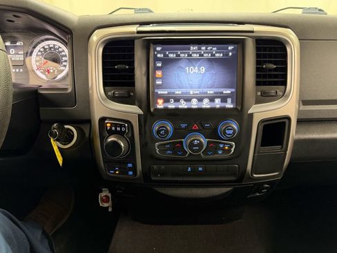 Used 2017 RAM 1500 Classic SLT AWD/4WD image 23